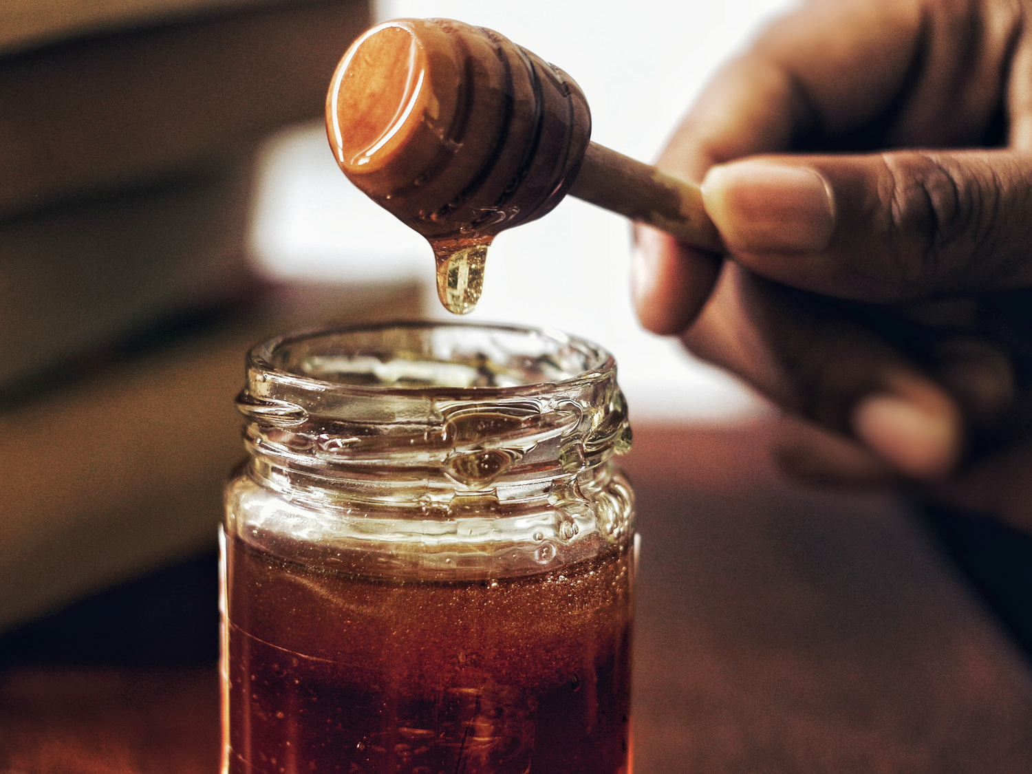 Les pouvoirs anti-acné du miel de manuka